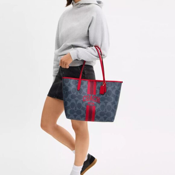 Last 1 ‼️COACH City Tote Bag Signature Canvas Coach Graphic CBI79 Denim/Bold Red - Picture 7 of 9